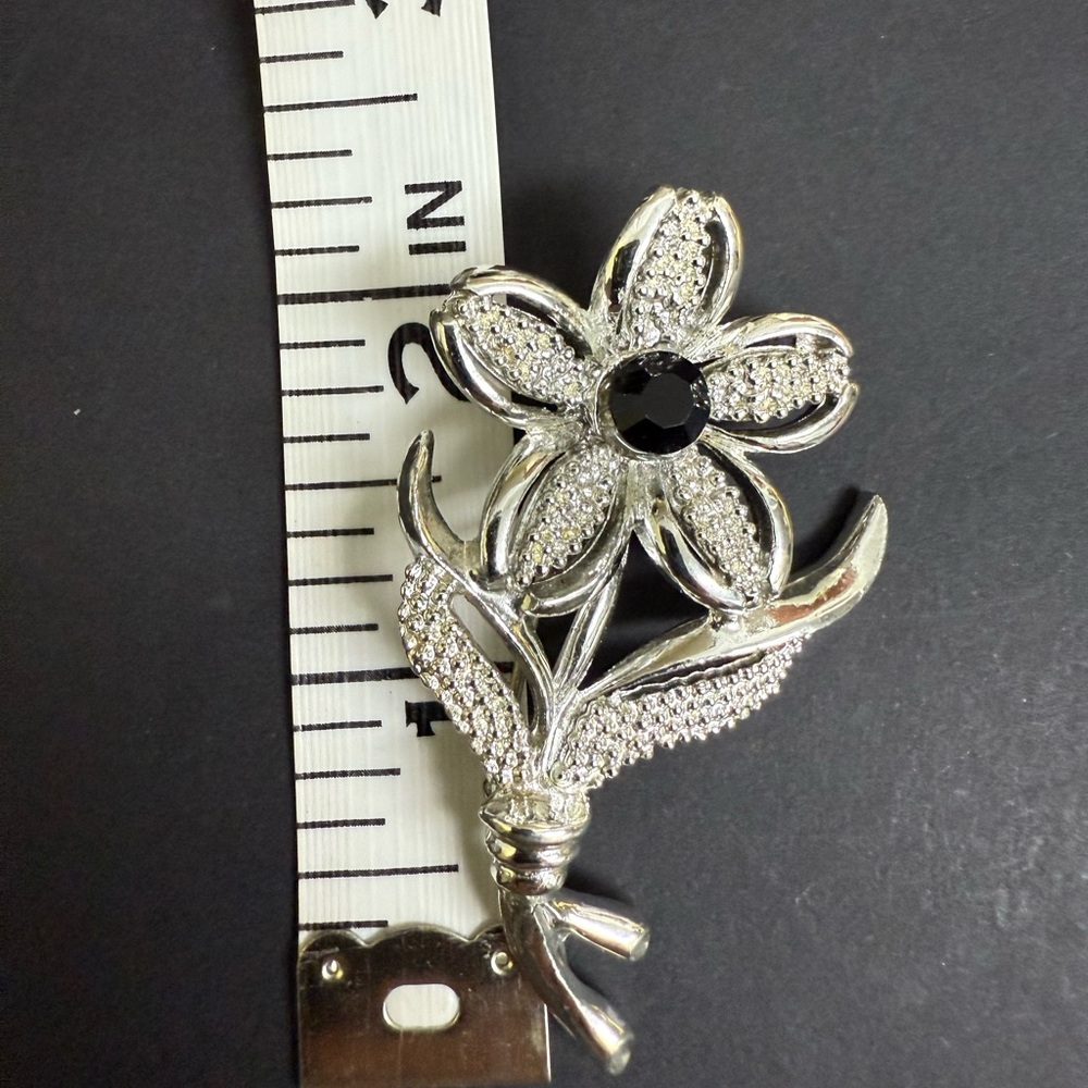 Elegant Silver Flower Brooch